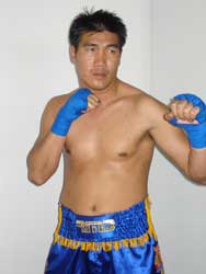 Somran Khamsing boxeur muay thai olympique classe a rmboxing