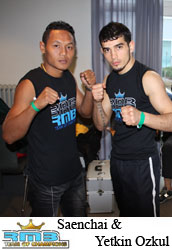 Saenchai Sor Kingstar et Yekin Ozkul (RMBOXING) au Gala de Wuppertal 2010