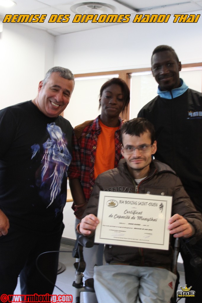 La remise des diplomes Handi Muay Thai (Rachid Saadi & Sekou Dembele)