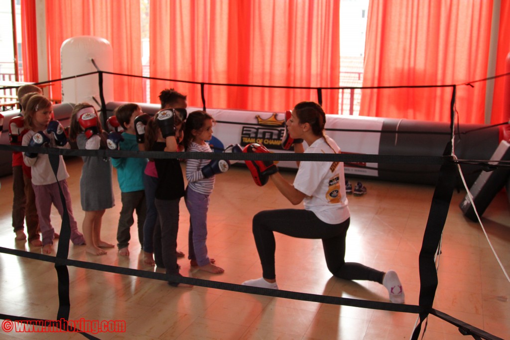 Stage De Boxe Thai Dans Les Centres De Loisirs Saint Ouen Stage De Boxe Thai Dans Les Centres De Loisirs Saint Ouen