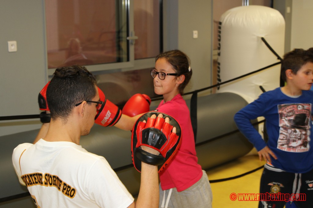 Stage De Boxe Thai Dans Les Centres De Loisirs Saint Ouen Stage De Boxe Thai Dans Les Centres De Loisirs Saint Ouen