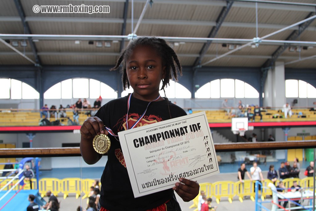 eddydjah carviguant rmboxing champion d'ile de france