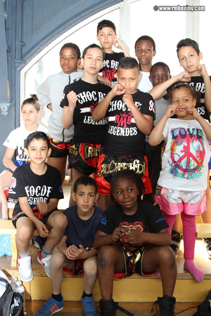 les champions d'ile de france de muay thai rmboxing