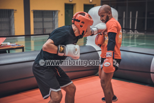 Dani Bill, Akram Mrad, Sekou Dembele, Lofti Ben Lakhdar, Yassine Benhadj au gala de boxe thai et Muaythai au CPSF Reau