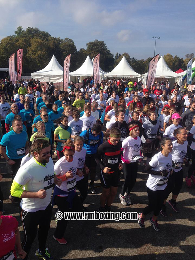 sanah zerdoudi florence delaroche rmboxing au depart de la course defi run avec la fondation wfs