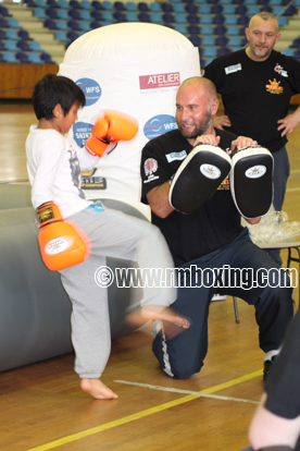 Handi Muay sport pour tous RMBOXING avec Rachid Saadi et la FFKMDA