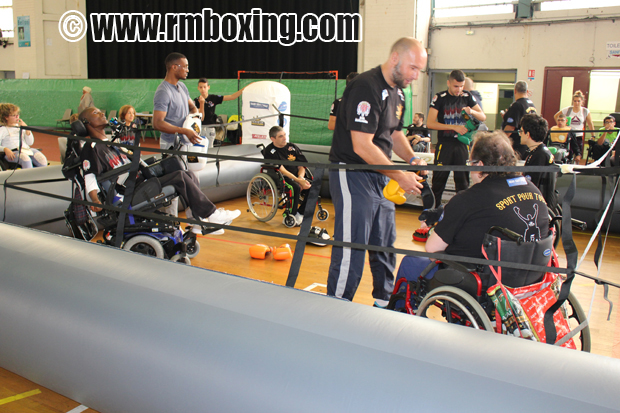 Handi Muay sport pour tous RMBOXING avec Rachid Saadi et la FFKMDA