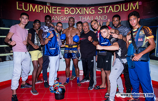 Valentine Randall RMBOXING victorieux vs Sairung DK Muaythai Stadium Lumpini