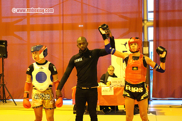 elias sbisa mboxing champion d'île de france  muay thai