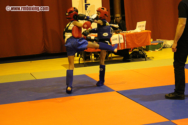 rayan nacer mboxing champion d'île de france  muay thai