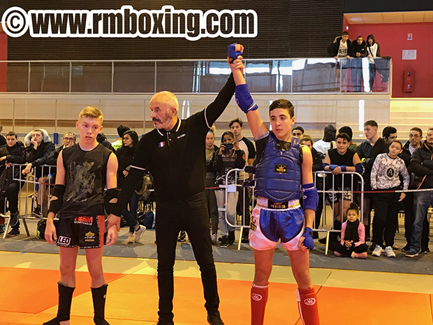 rayan lekchiri mboxing champion d'île de france  muay thai